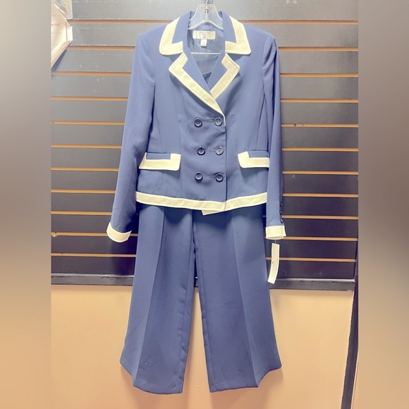 NWT Larry Levine Navy & Cream Pant Suit Set Size 8 - Picture 1 of 11